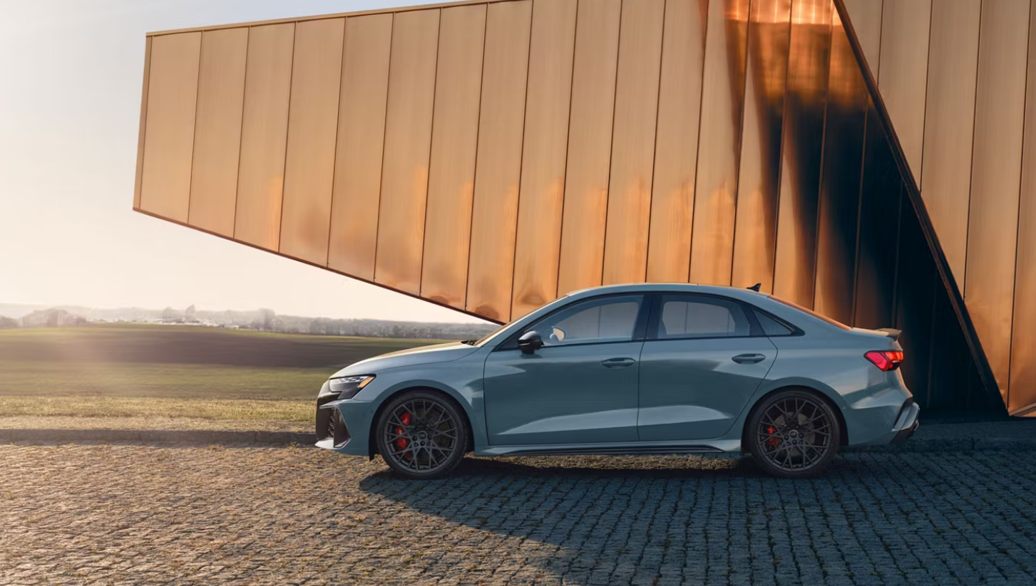 Audi-RS-3-Features-and-Specifications-Price-in-US
